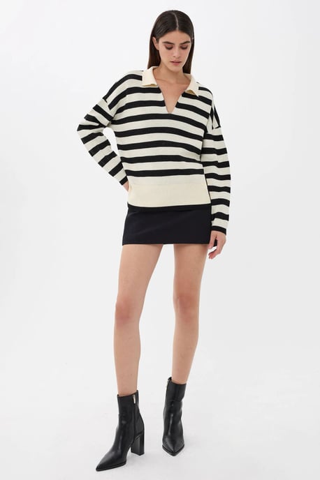 Gestreifter Polokragen-Strickpullover - Image 2