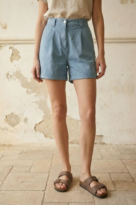 Hoch taillierte, weit geschnittene Shorts - Image 1