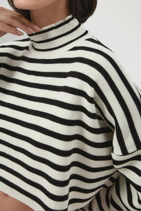Hochgeschlossener Crop-Pullover - Image 2
