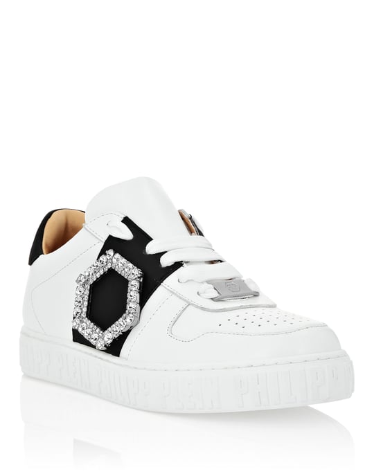 Sneaker - Image 1