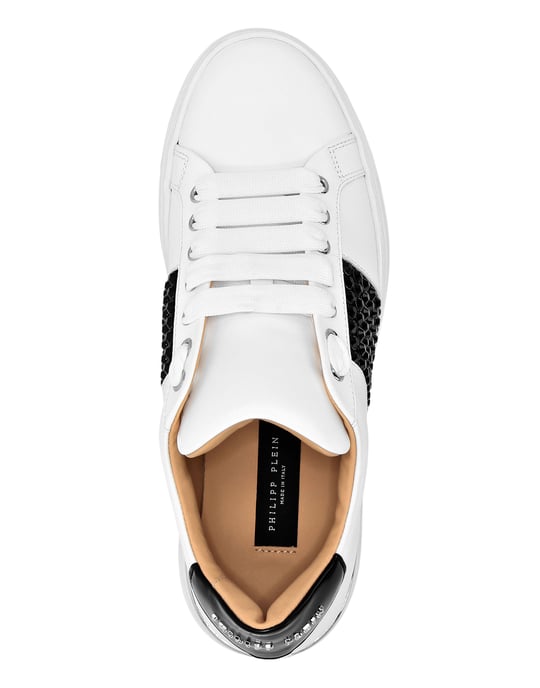 Sneaker - Image 2