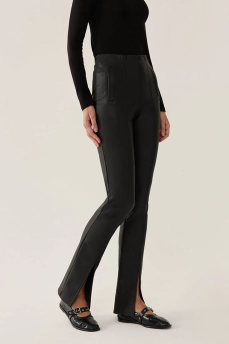 Kunstleder-Hose mit Schlitzsaum - Image 3