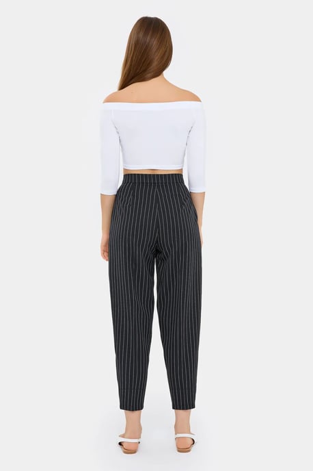 Hochgeschnittene gestreifte Karottenhose - Image 2