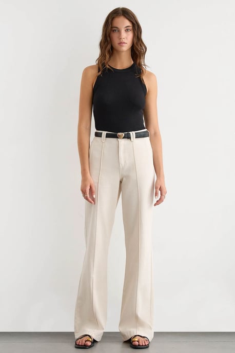 Halter-Neck Basic Tanktop - Image 3