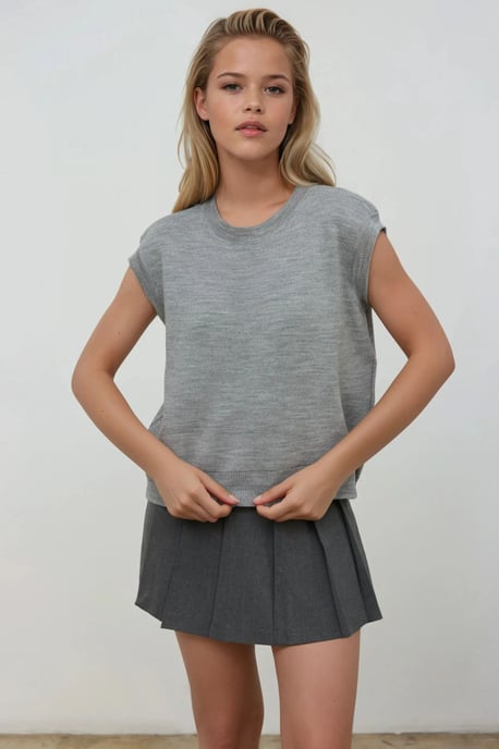 Sweatervest mit Rundhalsausschnitt - Image 3