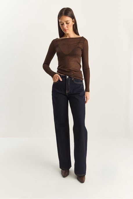 Crew Neck Basic Transparentes Top - Image 3