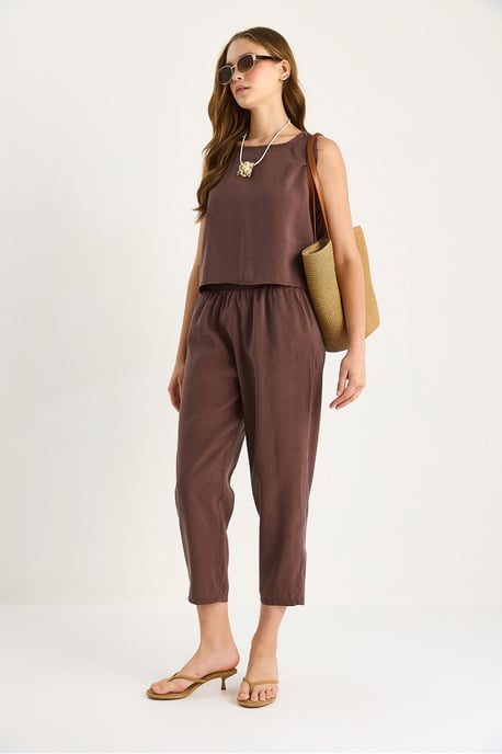 Ärmelloses Crew-Neck-Bluse und Karottenhose Set - Image 3