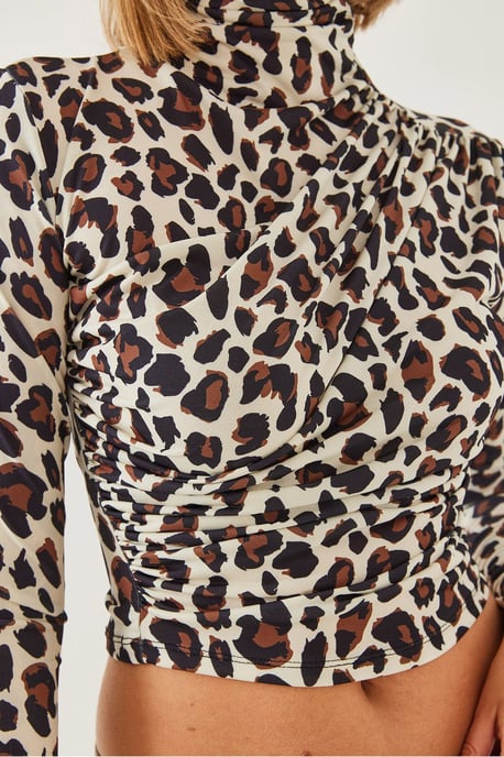 Fitted-Rollkragenbluse mit Rüschendetail - Image 3