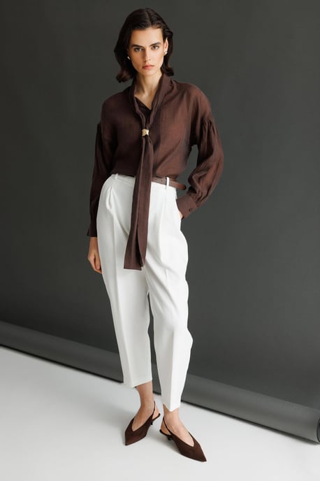 V-Ausschnitt Bluse mit Bindegürtel - Image 6