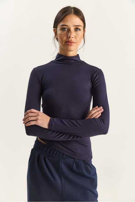 Schlankes Longsleeve Oberteil mit halbem Stehkragen - Image 4