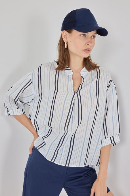 Gestreifte V-Ausschnitt-Bluse - Image 4
