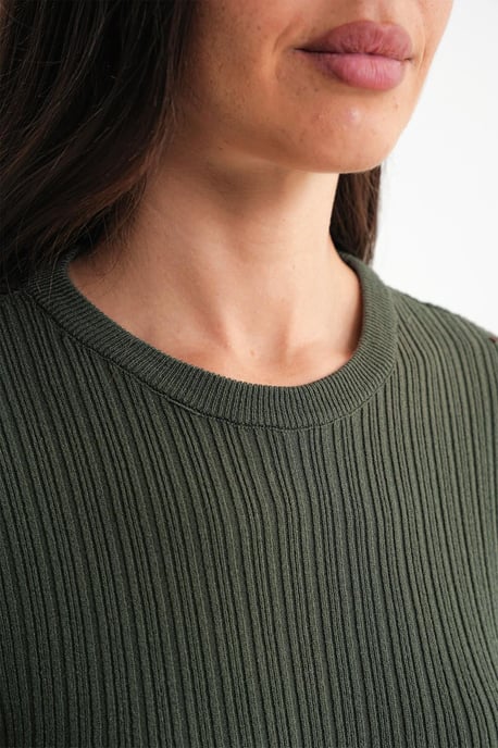 Weiches strukturiertes Ripp-T-Shirt - Image 6
