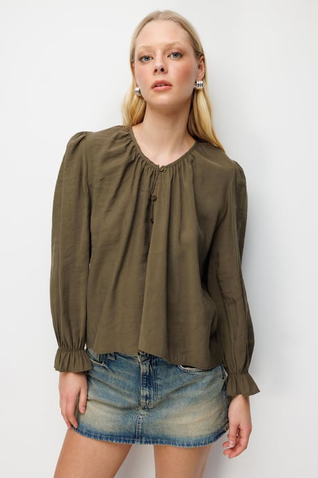 Texturierte Knopfleisten-Bluse mit Rundhalsausschnitt - Image 3