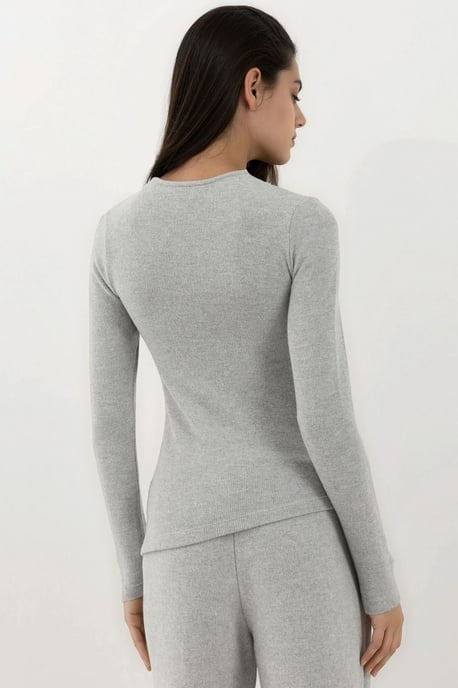 Weiche strukturierte Bluse mit langen Ärmeln - Image 3