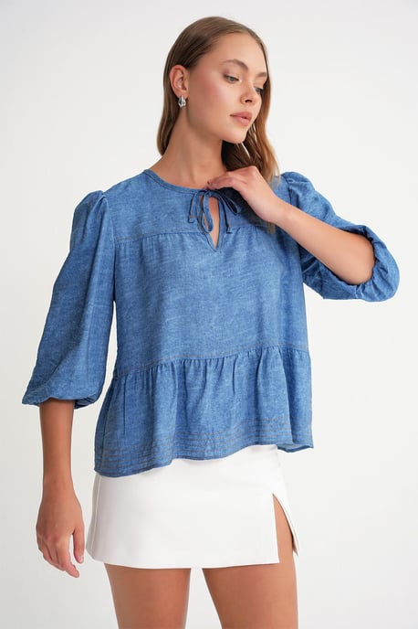 Denim-Optik Rüschenshirt mit Ballonärmeln - Image 3