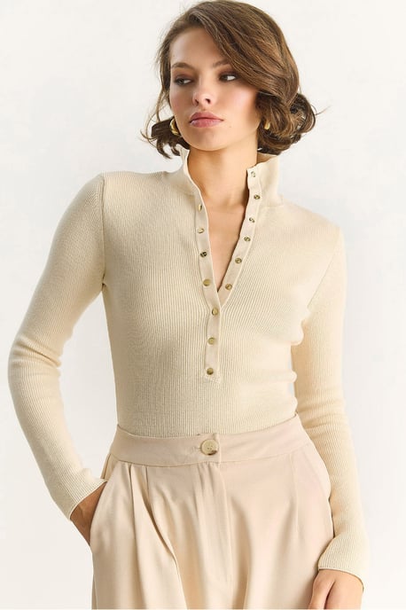 Taillierte Langarm-Strickbluse mit Druckknopfverschluss - Image 1