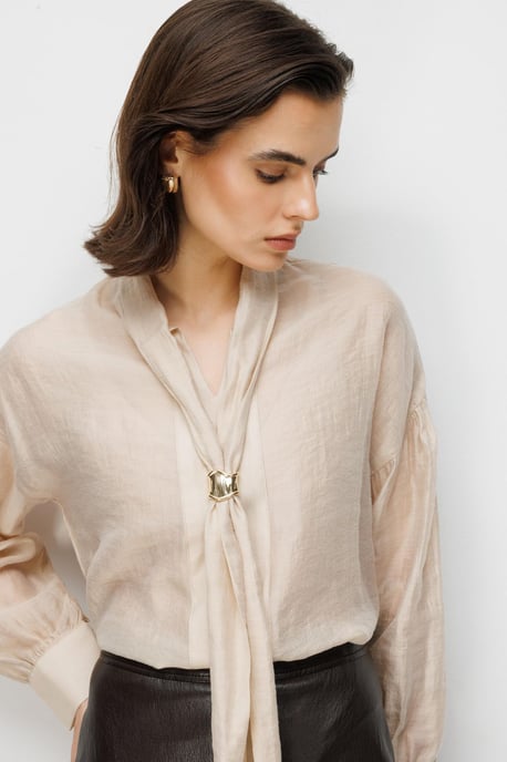 V-Ausschnitt Bluse mit Schleifendetail - Image 4