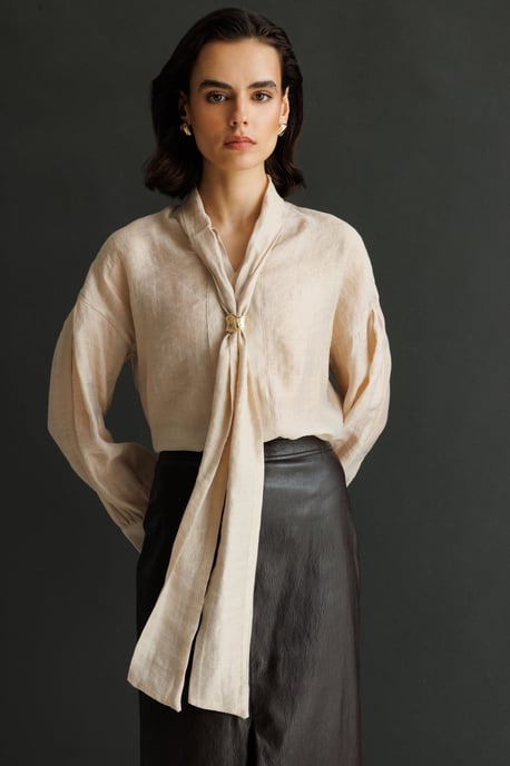 V-Ausschnitt Bluse mit Schleifendetail - Image 5