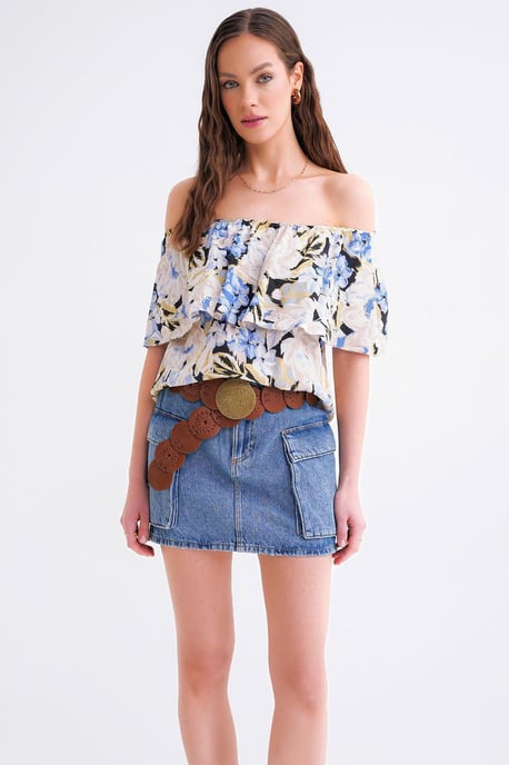 Bluse mit Blumenmuster und schulterfreiem Design - Image 2
