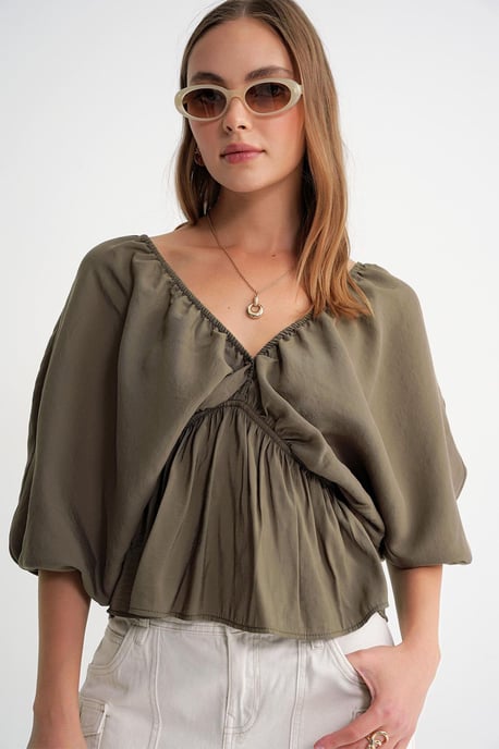 V-Ausschnitt-Bluse mit Rüsche-Detail - Image 3