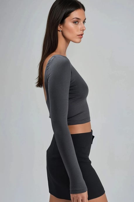 Schmale Passform Cropped Bluse mit Rückenausschnitt - Image 3