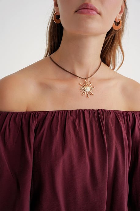 Modal-Mischbluse mit Madonna-Kragen und Rüschendetails - Image 6