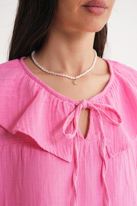 Volantbluse mit Schalkragen und Bindeband - Image 4