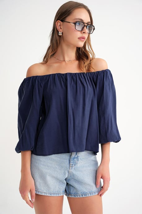 Modal-Mischbluse mit Madonna-Kragen und Rüschendetails - Image 2