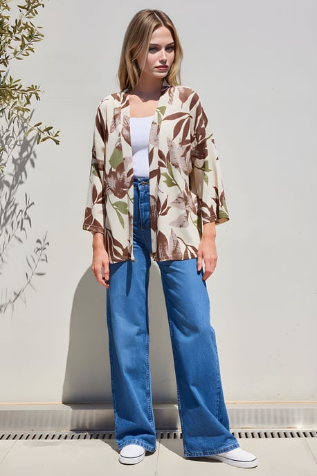 Strukturierter lässiger Kimono mit Schalkragen - Image 3