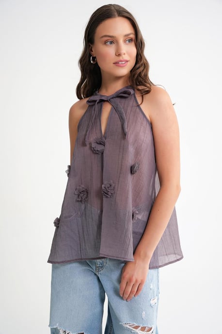 V-Ausschnitt Bluse mit Bindeband und Rüschen - Image 3