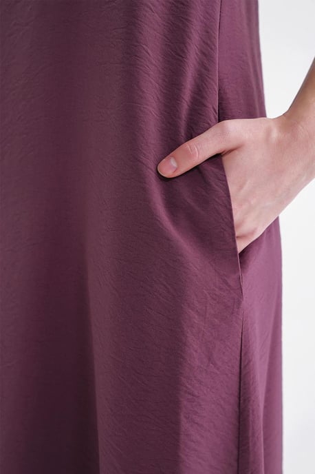 Ärmelloses V-Ausschnitt-Maxikleid mit Taschen - Image 6