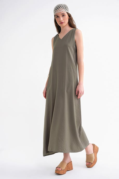 Ärmelloses Maxikleid mit V-Ausschnitt und Taschen - Image 2