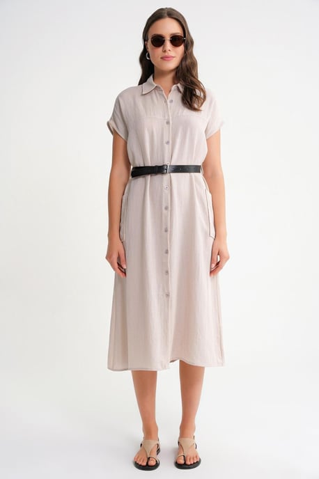 Midi-Kleid mit Gürteldetail und Knopfkragen - Image 2