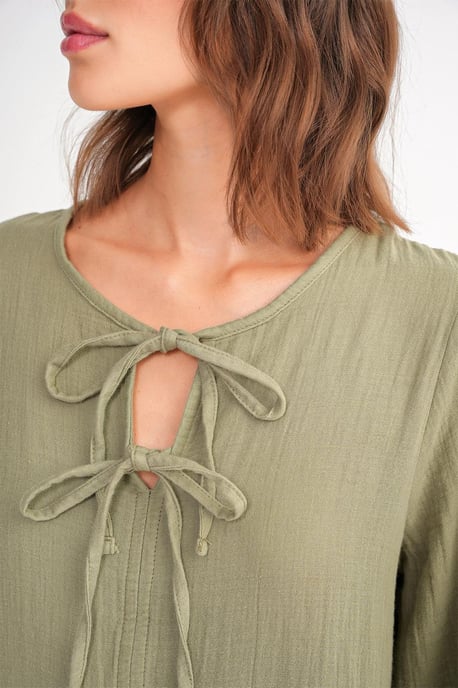 V-Ausschnitt Kleid mit Knotenverschluss in Midi-Länge - Image 6