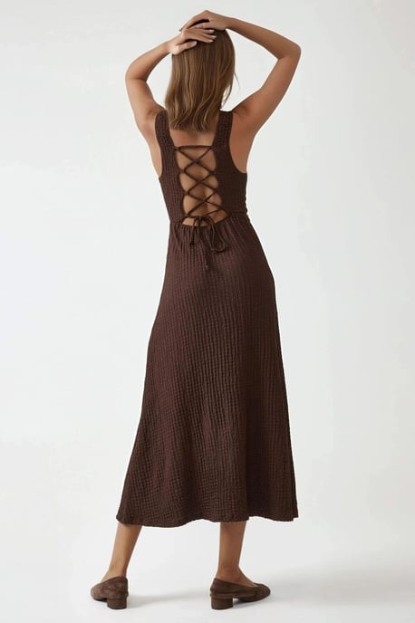 Strukturiertes Midikleid mit Quadratkragen - Image 3