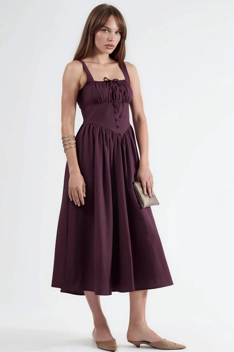 Midi-Kleid mit quadratischem Kragen und Knopfdetails - Image 4