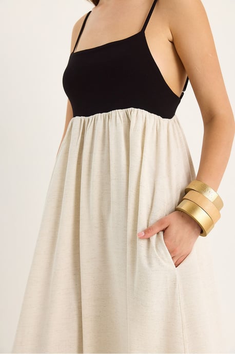 A-Form Midi Kleid mit U-Ausschnitt - Image 5