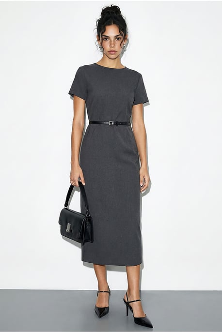 Gurte Midi-Kleid mit Rundhalsausschnitt - Image 1
