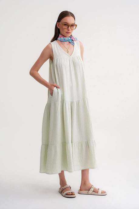 Ärmelloses V-Ausschnitt Musselin-Midikleid mit Taschen - Image 4