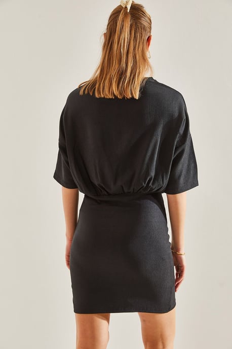 Bequemes Mini-Jersey-Kleid mit Rundhalsausschnitt - Image 4
