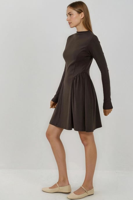 Weiches strukturiertes Boot Neck Mini Kleid - Image 3