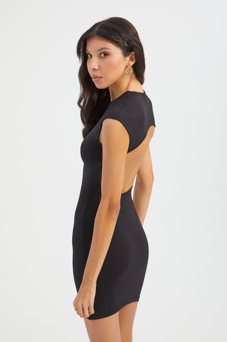 Kleid mit Rundhalsausschnitt und kurzen Ärmeln im Mini-Bodycon-Stil mit einem Rückenausschnitt - Image 1
