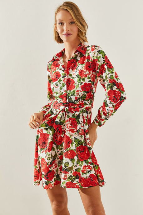 Blumiges Mini-Kleid mit Gürtelschnalle - Image 2