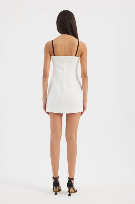 Damen Mini Bodycon Kleid mit Herz-Ausschnitt und Spaghetti-Trägern sowie einer Spitzen-Details - Image 4