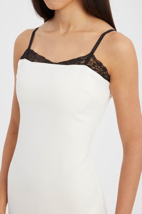 Damen Mini Bodycon Kleid mit Herz-Ausschnitt und Spaghetti-Trägern sowie einer Spitzen-Details - Image 5