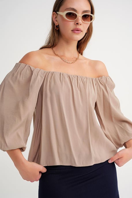 Modal-Mischbluse mit Madonna-Kragen und Rüschendetails - Image 4