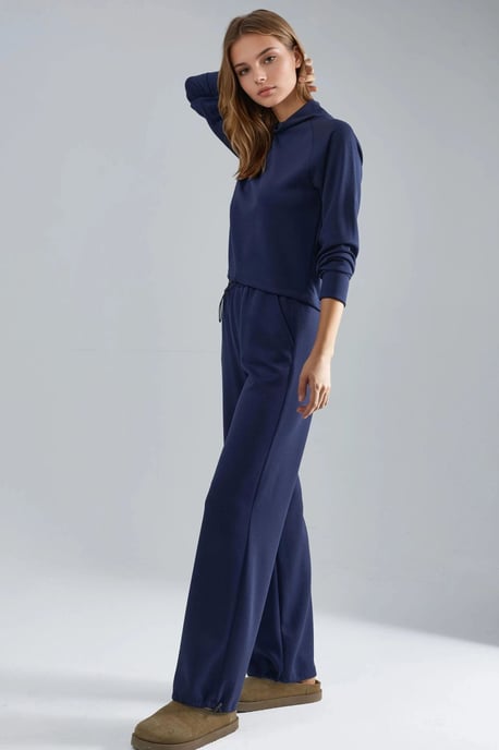 Modal Touch Halbkragenbluse & Elastische Taillenhose - Image 4