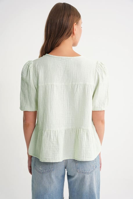 Strukturierte Musselin-Bluse mit Rundhalsausschnitt und Bindungsdetails - Image 6
