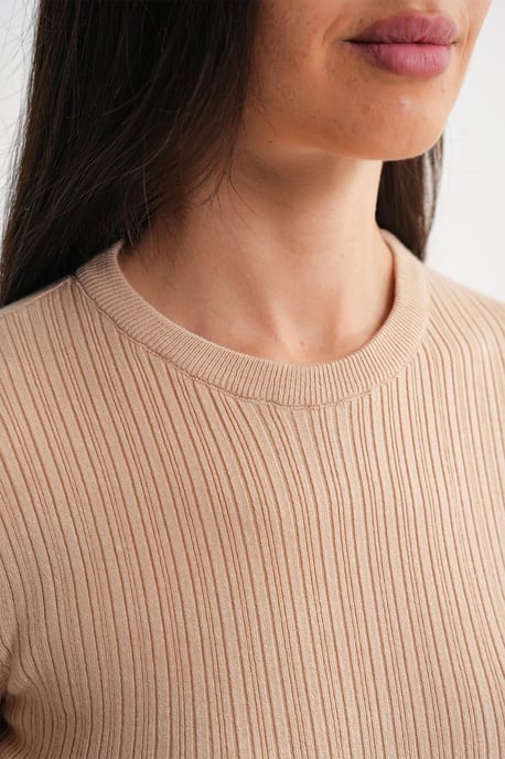 Weiches strukturiertes Ripp-T-Shirt - Image 6