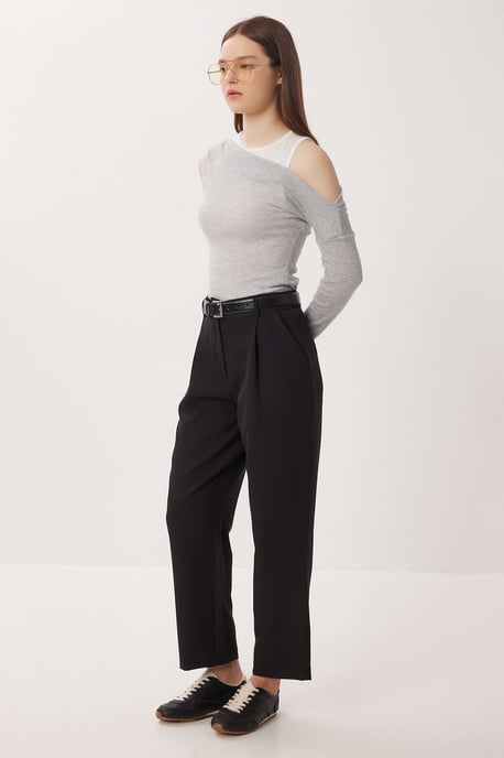 Hochtaillierte Maßhose mit Gürtel - Image 1